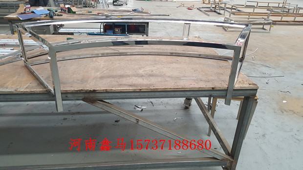 不忘初心珠寶展柜制作現(xiàn)場實圖.jpg 不忘初心珠寶展柜制作現(xiàn)場實圖.jpg