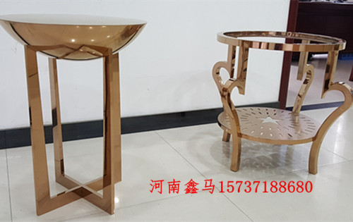 不銹鋼工藝品花架.jpg 不銹鋼工藝品花架.jpg