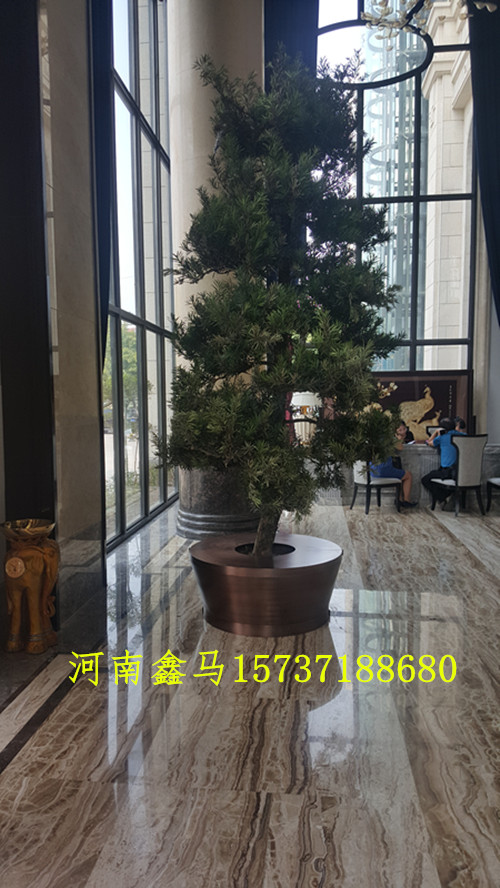 不銹鋼花盆.jpg 不銹鋼花盆.jpg