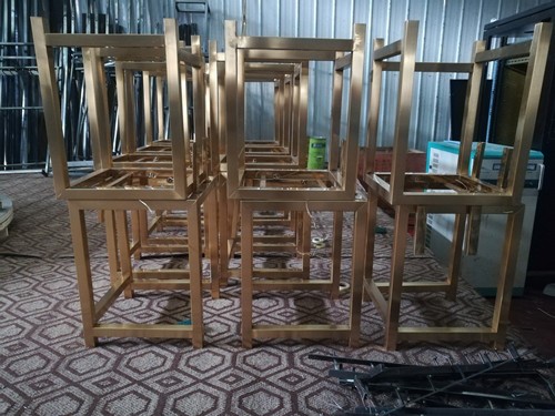 剛鍍過(guò)鈦的鈦金不銹鋼椅子